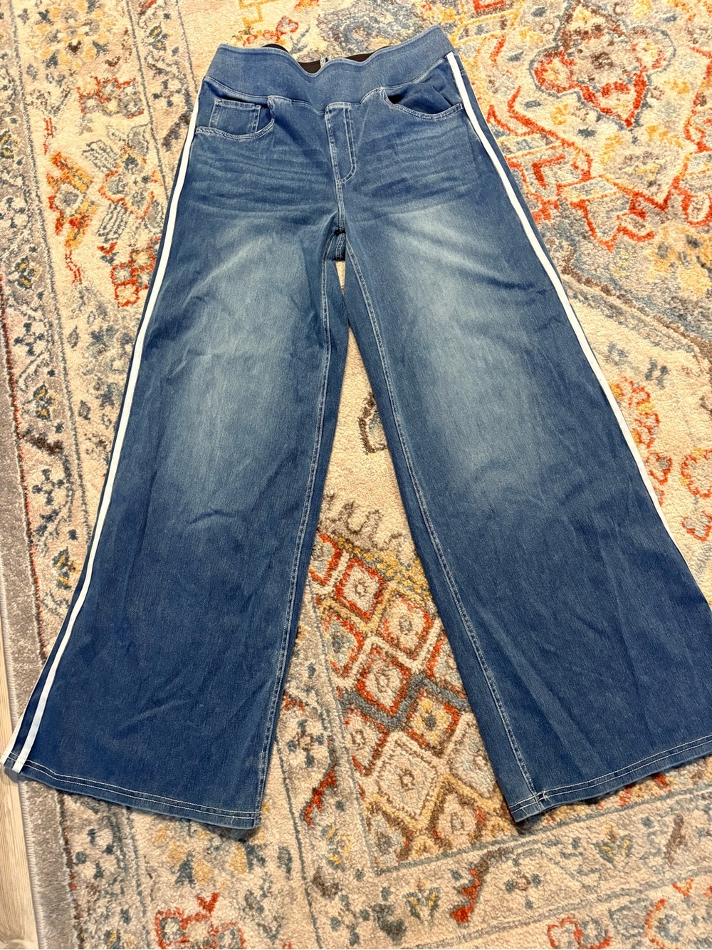 Halara Women’s Wide Leg Blue Denim Jeans with Side Stripe Large